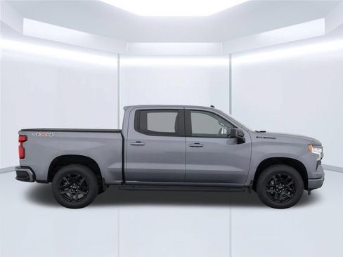 Used 2025 Chevrolet Silverado 1500 RST w/ Convenience Package II AWD/4WD image 11
