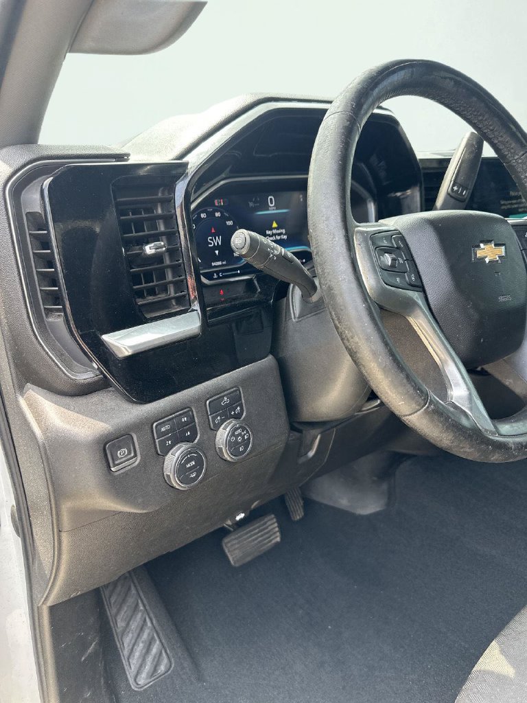 Used 2024 Chevrolet Silverado 2500 LT AWD/4WD image 12
