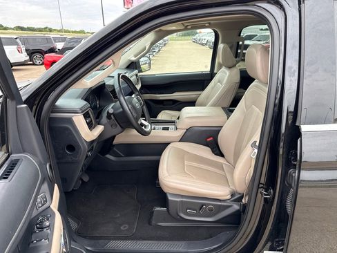 Used 2024 Ford Expedition Limited RWD image 20