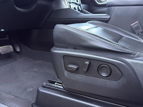 Used 2021 Chevrolet Tahoe LT w/ LT Signature Package image 8