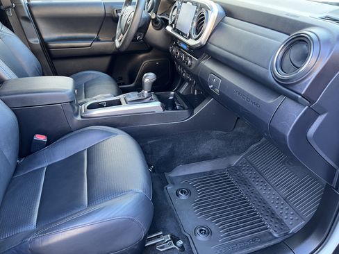 Used 2023 Toyota Tacoma Limited image 26