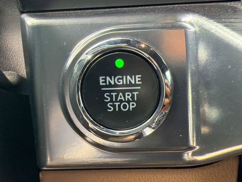 Used 2021 Ford F150 Lariat AWD/4WD image 23