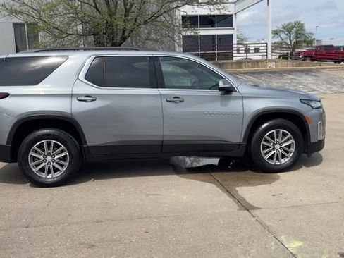 Used 2023 Chevrolet Traverse LT AWD/4WD image 9