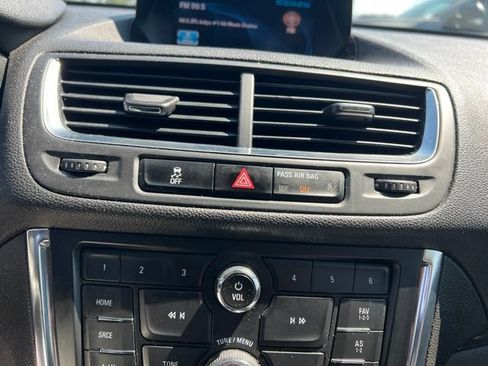 Used 2016 Buick Encore FWD image 19