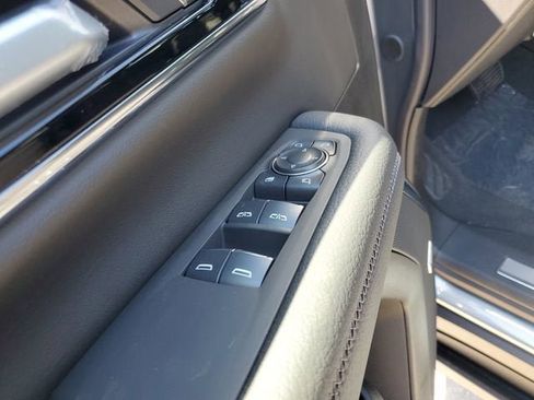 New 2026 GMC Yukon XL Denali w/ Denali Reserve Package RWD image 18