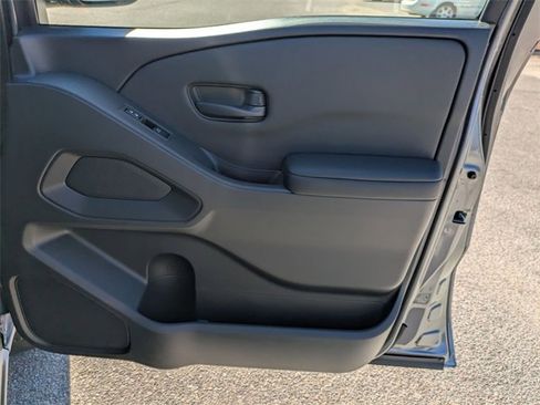 New 2026 Nissan Frontier SV image 34