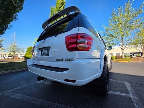 Used 2001 Toyota Sequoia Limited image 12