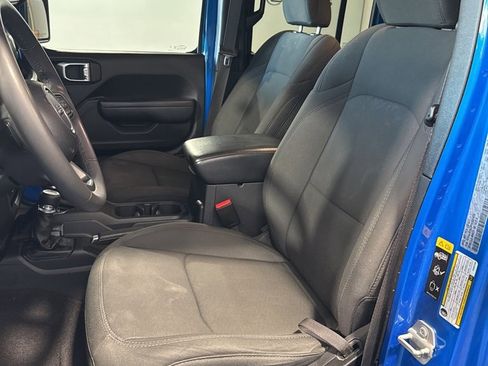 Used 2023 Jeep Wrangler Sport S image 27