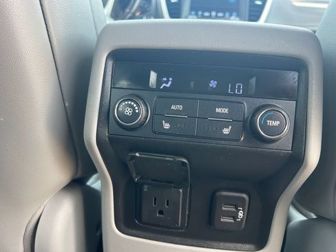Used 2019 GMC Acadia SLT AWD/4WD image 16