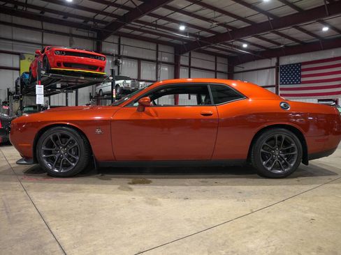 Used 2022 Dodge Challenger R/T Scat Pack w/ Driver Convenience Group image 4