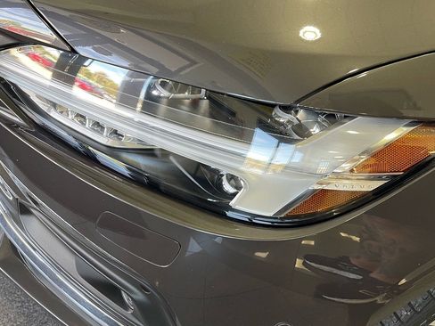 Used 2023 Volvo S90 B6 Ultimate w/ Protection Package Premier image 10