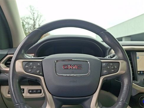 Used 2021 GMC Acadia Denali image 18