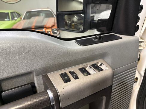 Used 2015 Ford F250 XLT w/ FX4 Off-Road Package image 23