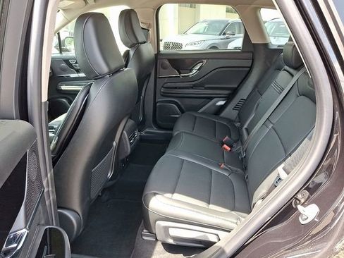 New 2025 Lincoln Corsair AWD w/ Equipment Group 101A image 5