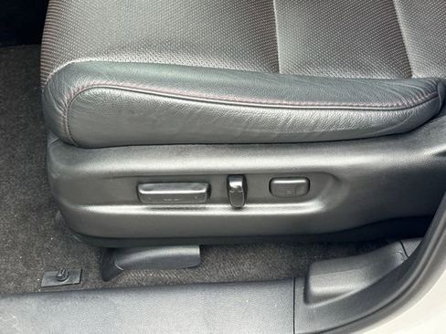 Used 2025 Honda Passport Black Edition image 4