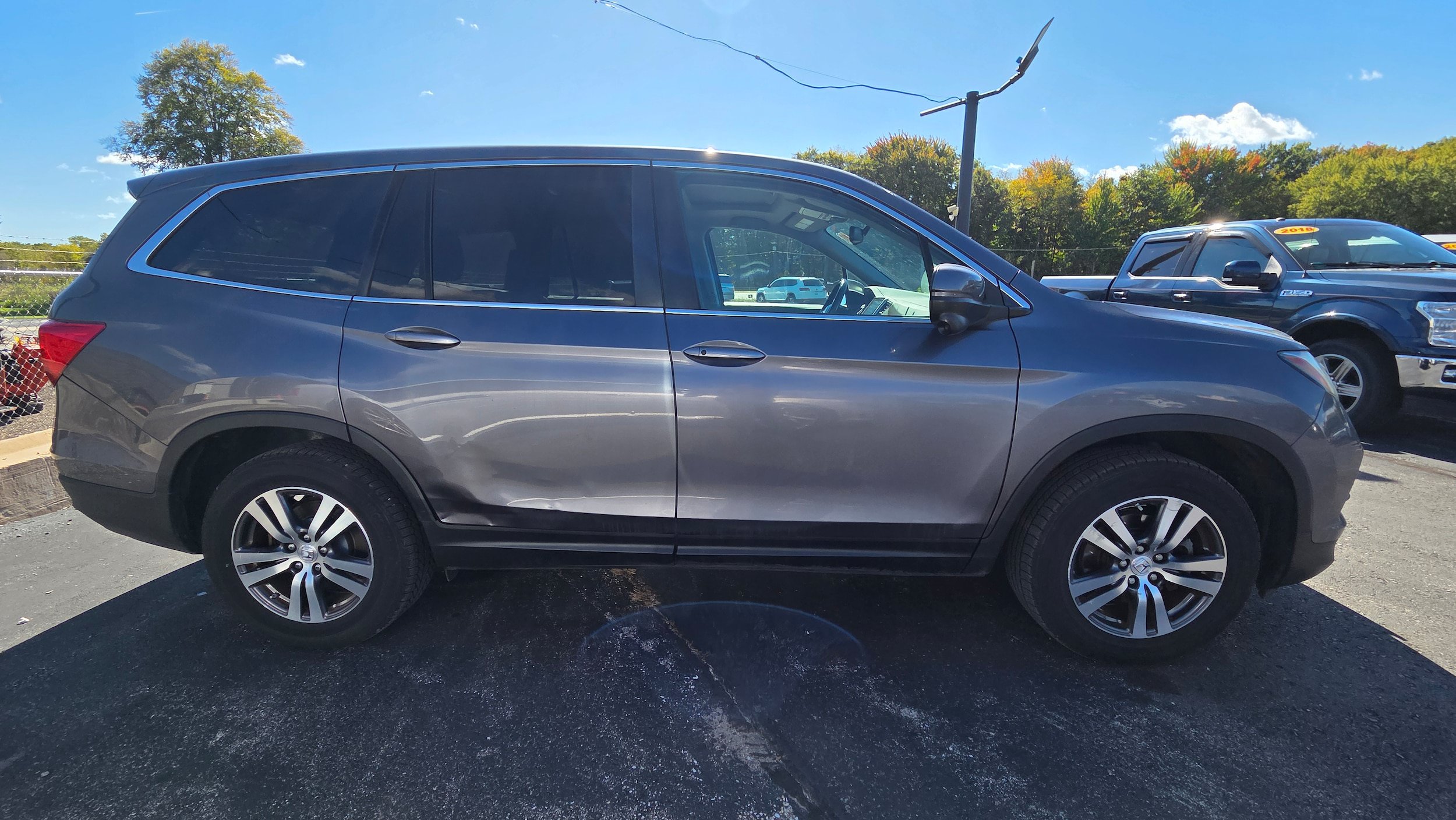 Used 2017 Honda Pilot EX-L image 10