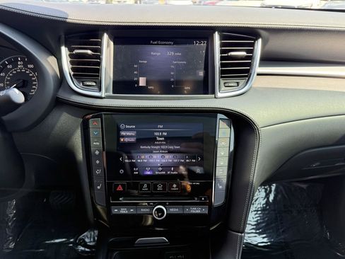 Used 2021 INFINITI QX50 Luxe w/ Appearance Package FWD image 24