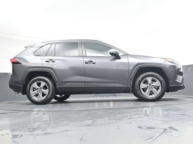 Used 2024 Toyota RAV4 XLE FWD image 30
