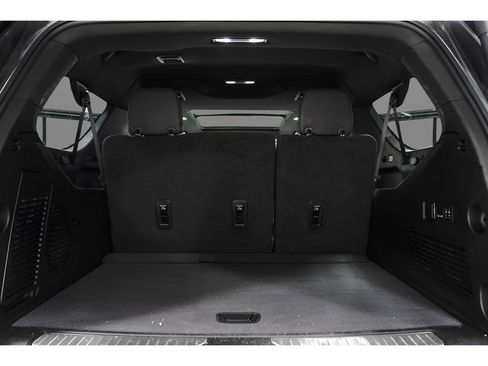 Used 2024 Chevrolet Suburban RST w/ Luxury Package AWD/4WD image 38