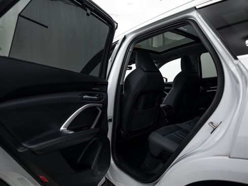 Used 2025 Audi Q5 Premium Plus w/ Premium Plus AWD/4WD image 18