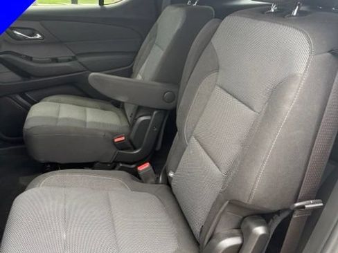 Used 2023 Chevrolet Traverse LT FWD image 28
