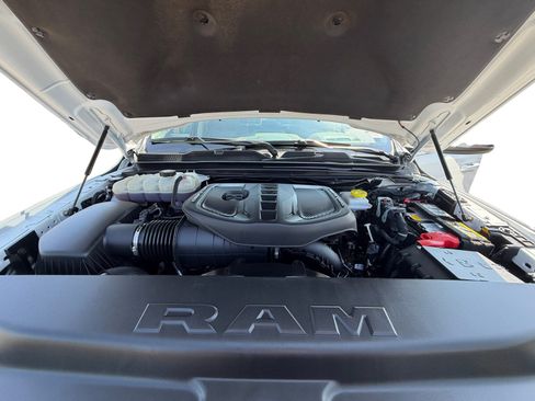 Used 2025 RAM 1500 Limited AWD/4WD image 22