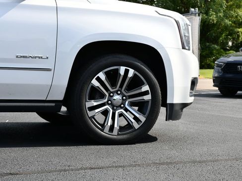 Used 2019 GMC Yukon XL Denali w/ Denali Ultimate Package AWD/4WD image 9