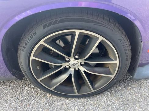 Used 2018 Dodge Challenger R/T Scat Pack RWD image 7