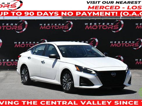 Used 2024 Nissan Altima 2.5 SV FWD image 1