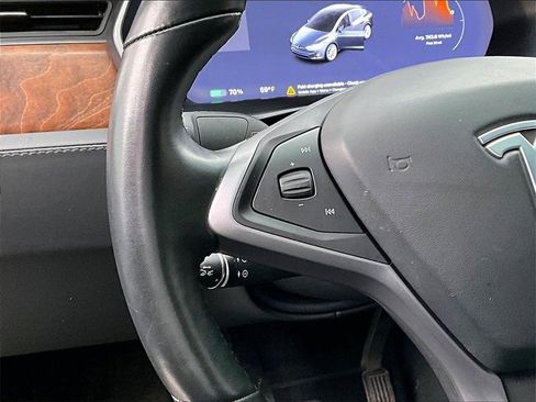 Used 2020 Tesla Model X Long Range image 23