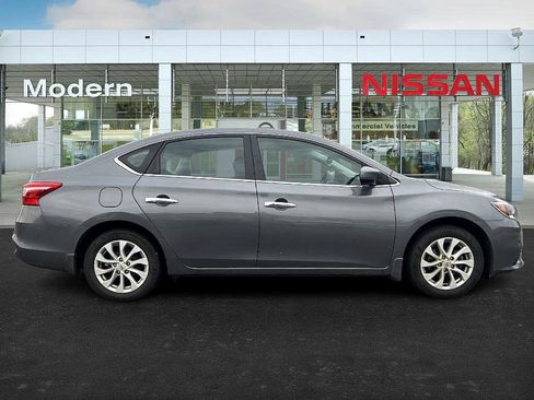 Used 2019 Nissan Sentra SV image 6
