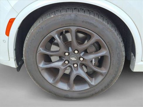 Used 2021 Dodge Durango R/T w/ Tow 'N Go Package AWD/4WD image 10