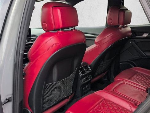 Used 2019 Audi SQ5 Premium Plus w/ Premium Plus Package image 26