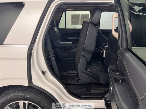 Used 2024 Ford Expedition XLT AWD/4WD image 36