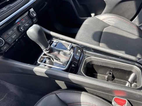 Used 2025 Jeep Compass Trailhawk AWD/4WD image 31