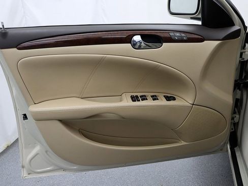 Used 2011 Buick Lucerne CXL w/ Driver Confidence Package image 20