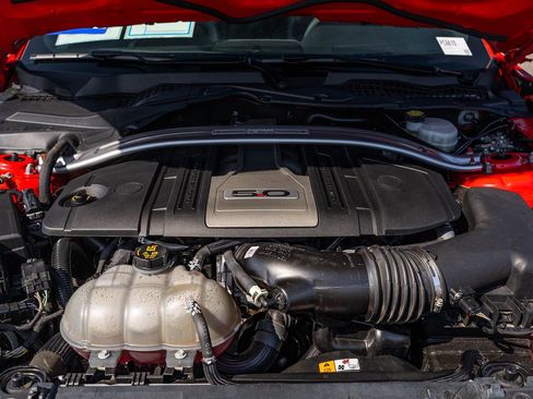 Used 2018 Ford Mustang GT Premium w/ GT Performance Package RWD image 24