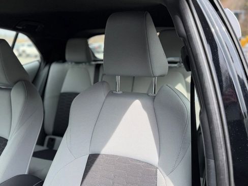 Used 2024 Toyota Corolla SE image 9