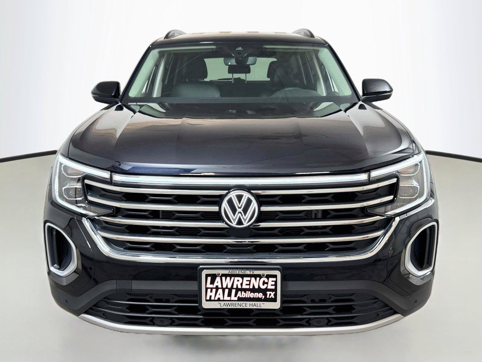 New 2026 Volkswagen Atlas SE FWD image 2