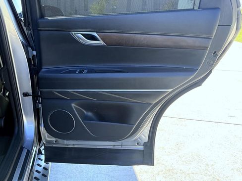 Used 2021 Genesis GV80 2.5T w/ Cargo Package image 21