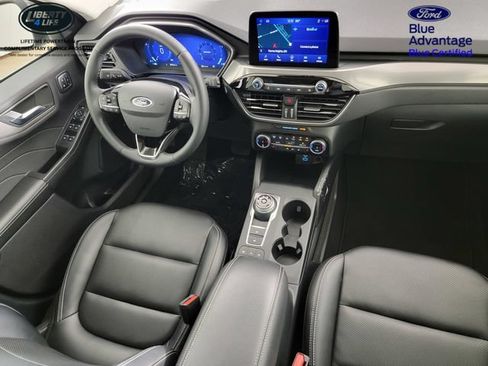 Certified 2022 Ford Escape Titanium w/ Class II Trailer Tow Package AWD/4WD image 33