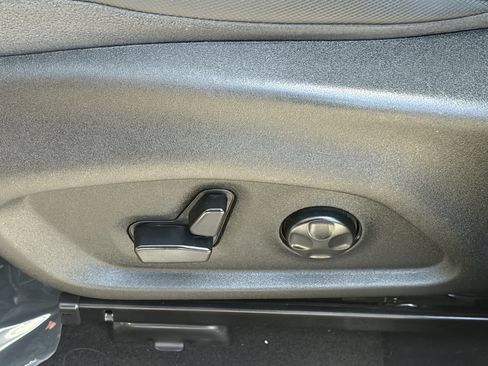 Used 2018 Jeep Renegade Trailhawk AWD/4WD image 29