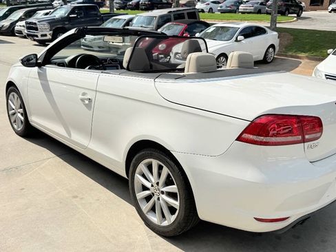 Used 2012 Volkswagen Eos Komfort FWD image 30