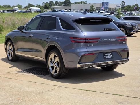 New 2026 Genesis GV70 2.5T AWD/4WD image 3