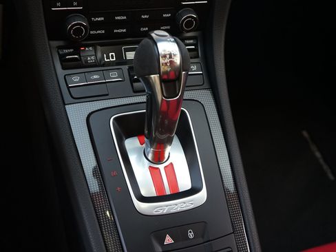 Used 2018 Porsche 911 GT2 RS RWD image 26