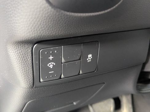 Used 2018 Kia Soul w/ Convenience Package FWD image 12