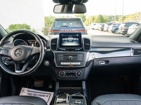 Used 2018 Mercedes-Benz GLE 350 w/ Premium 1 Package image 17