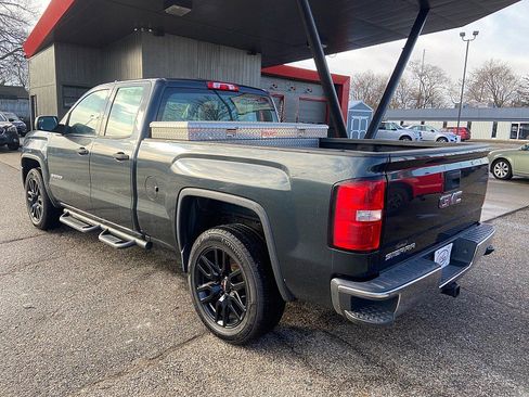 Used 2017 GMC Sierra 1500 4x4 Double Cab w/ Sierra Convenience Package image 2