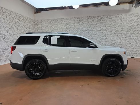 Used 2023 GMC Acadia SLT w/ Elevation Edition image 6