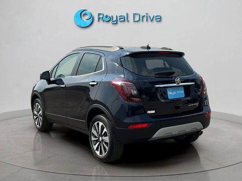 Used 2022 Buick Encore Preferred w/ Safety Package AWD/4WD image 4